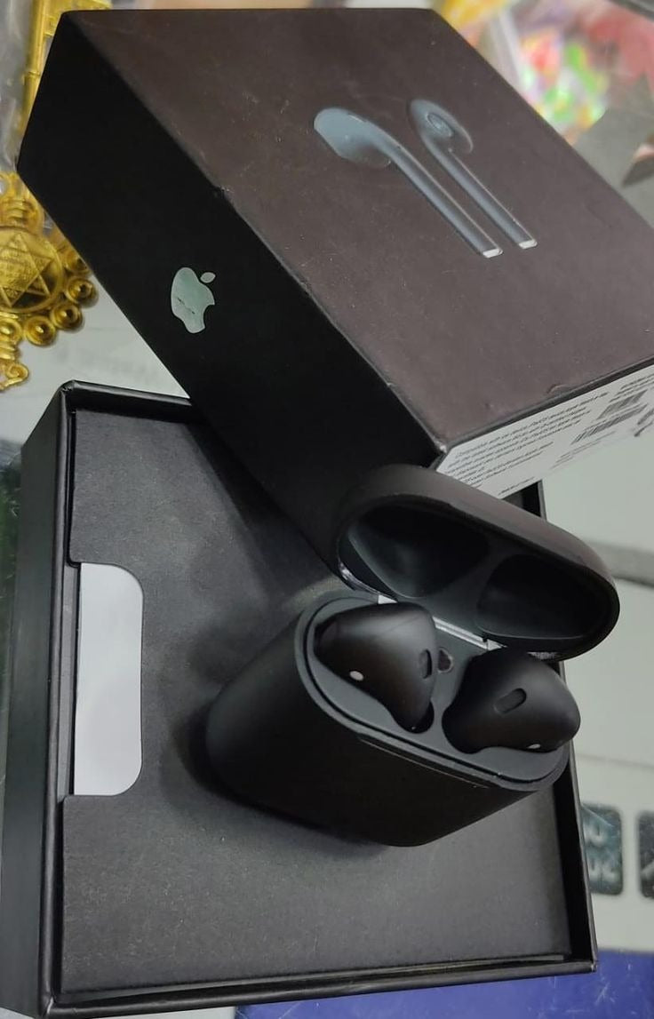 Apple AirPods Pro 2 – Active Noise Cancellation